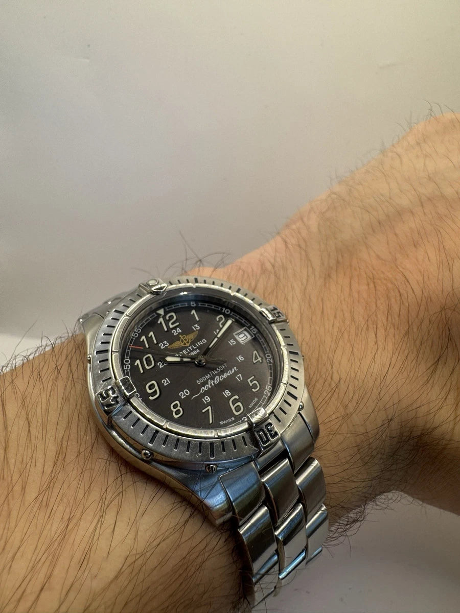 Breitling Colt Men's 38mm Black/Grey Dial Watch. Excellent Condition - A64350