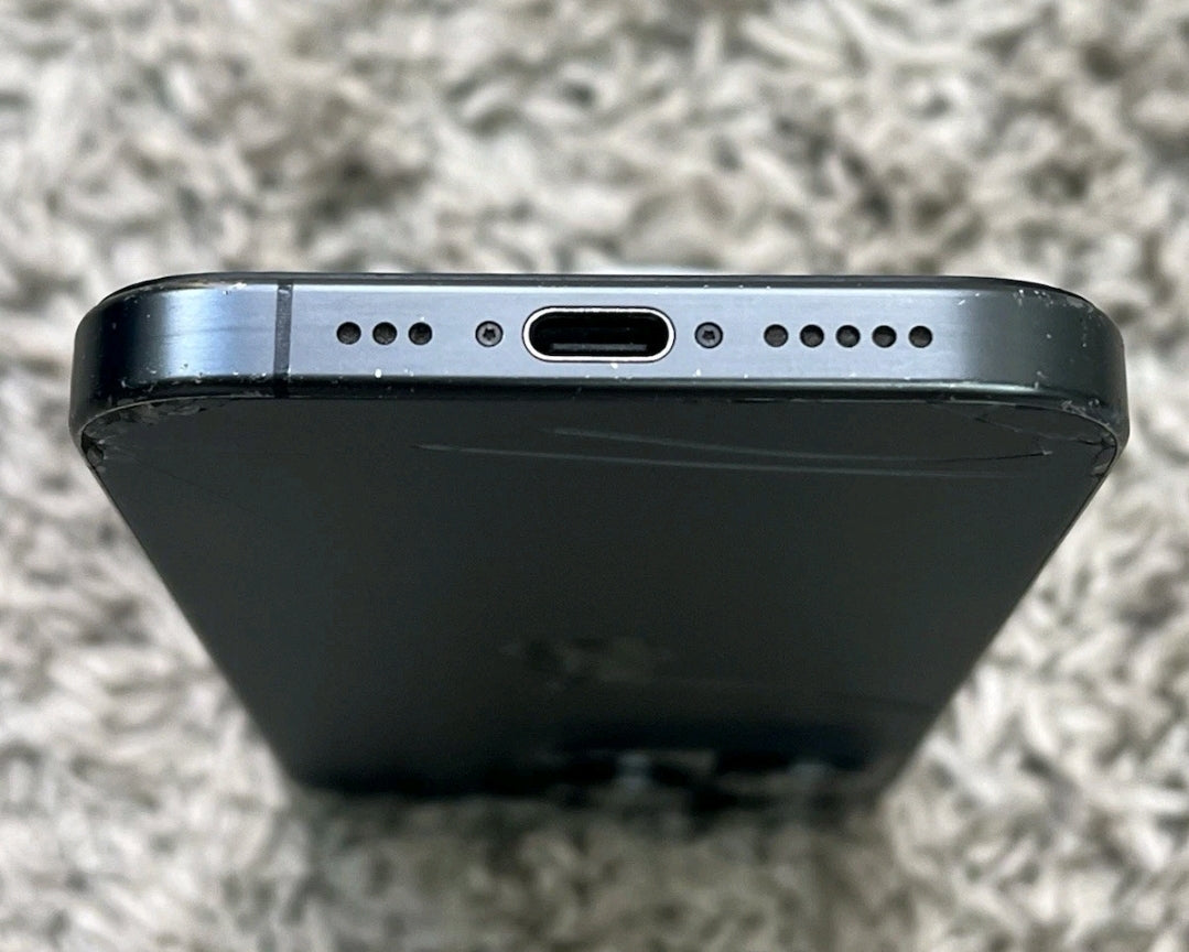 Apple iPhone 15 Pro– Like New (Used Only 2 Weeks)