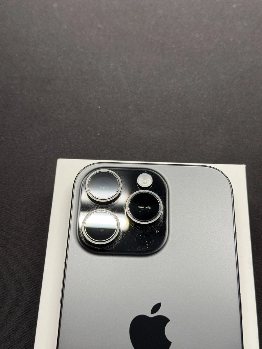 Apple iPhone 16 Pro - 128GB Black Titanium 100% BH Unlocked
