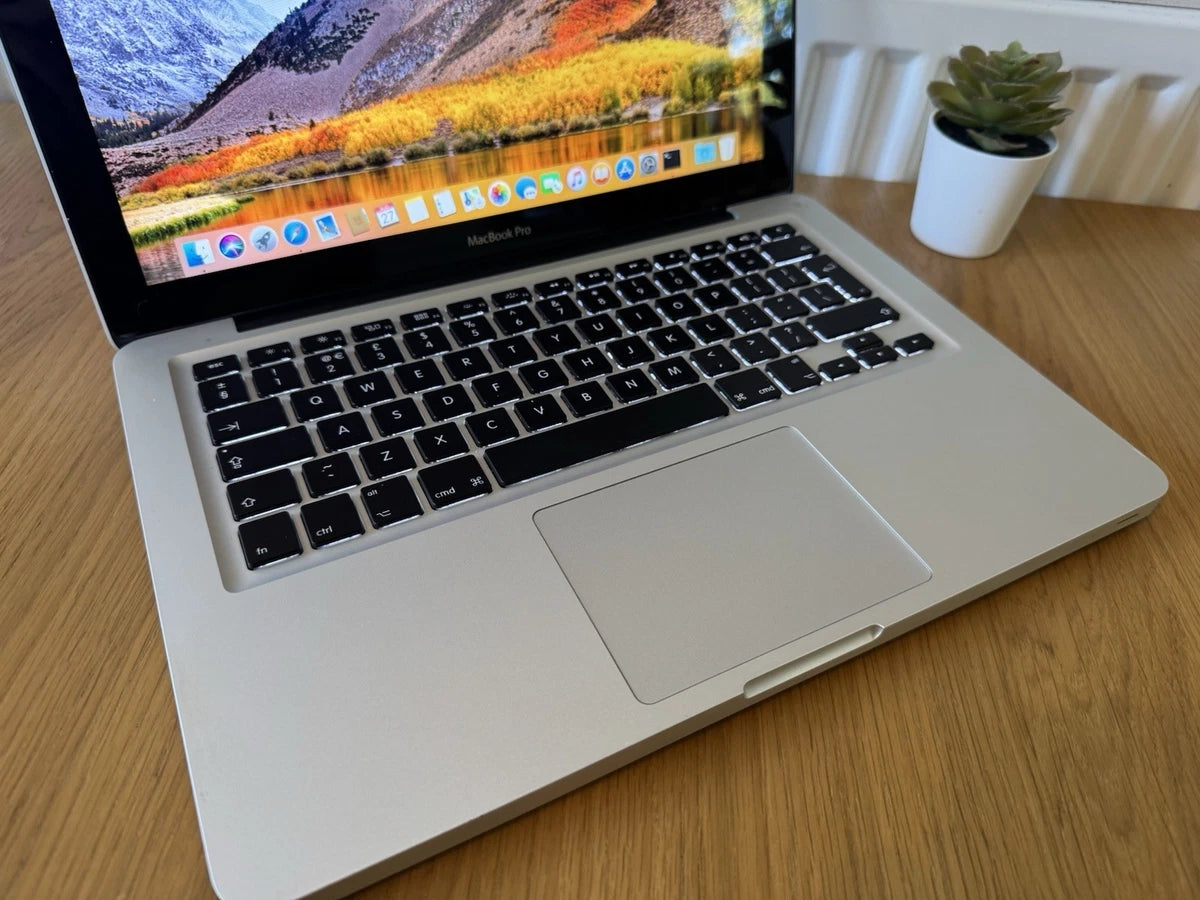 Refurbished Apple MacBook Pro 13”
