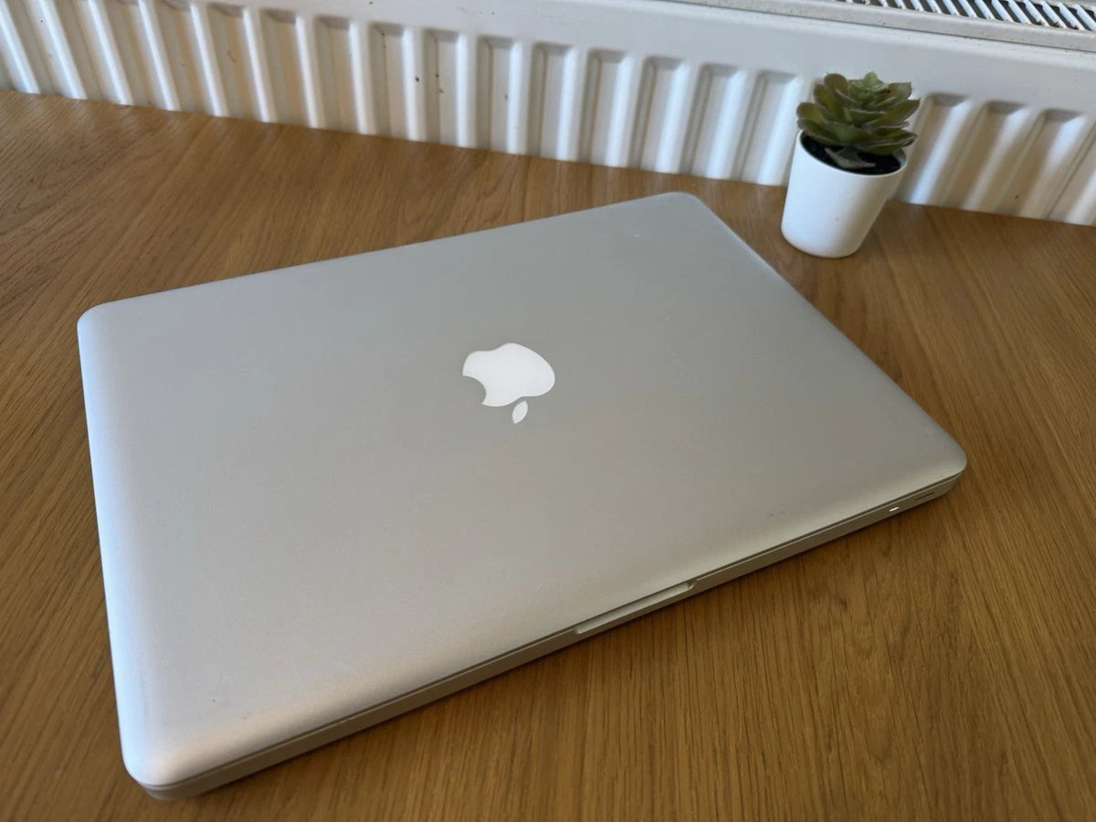 Refurbished Apple MacBook Pro 13”