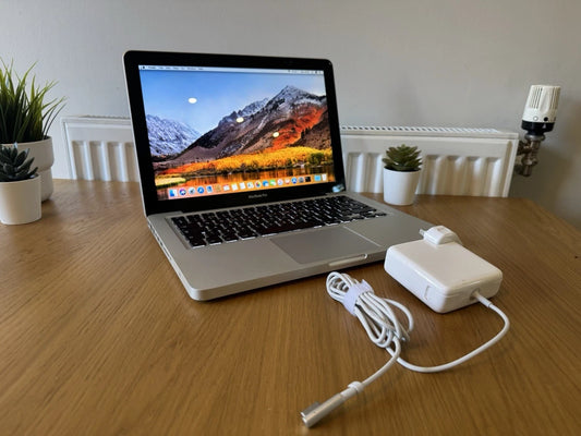 Refurbished Apple MacBook Pro 13”
